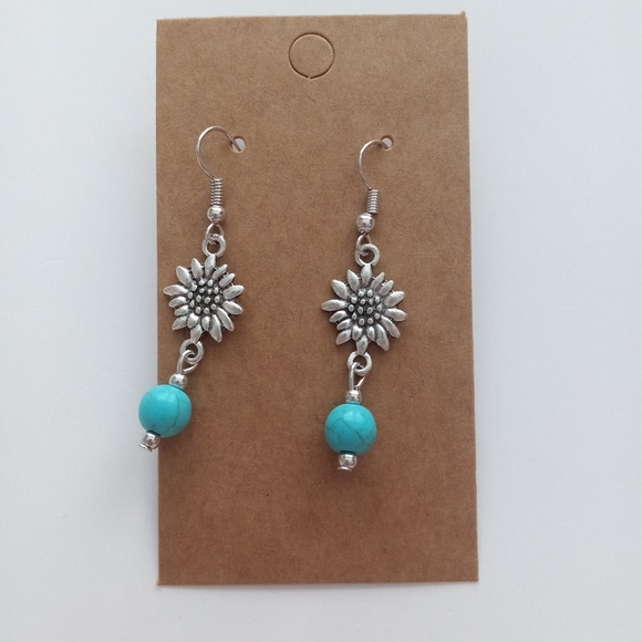 Fashion Jewelry Sunflower Dangle Earrings - Picture 2 of 4